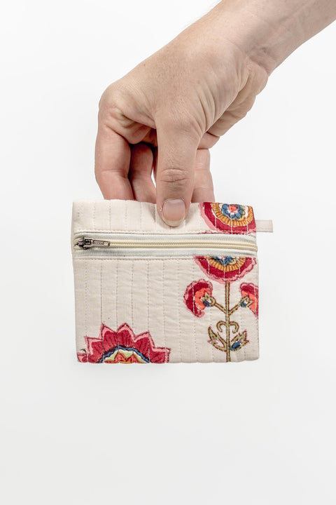 COIN & CARD PURSE - WHITE FLORAL WITH FLOWERS