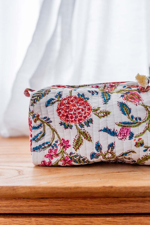 WASH BAG - WHITE FLORAL