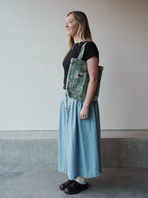 POCKET TOTE