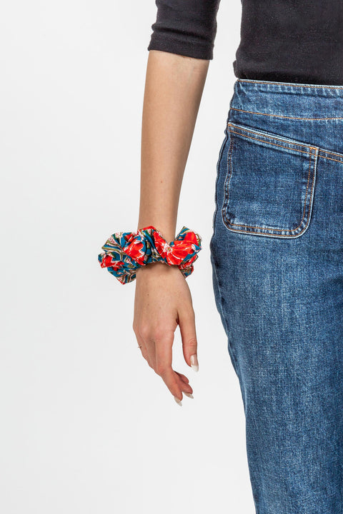 SCRUNCHIE - RED FLORAL