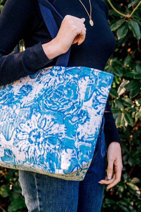 JIN TOTE BAG - BLUE FLORAL